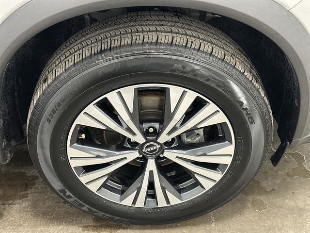 Thumbnail: 2023 Nissan Rogue - 5