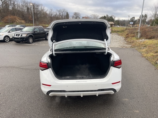 Thumbnail: 2022 Nissan Sentra - 11