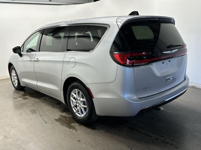 Thumbnail: 2023 Chrysler Pacifica - 35