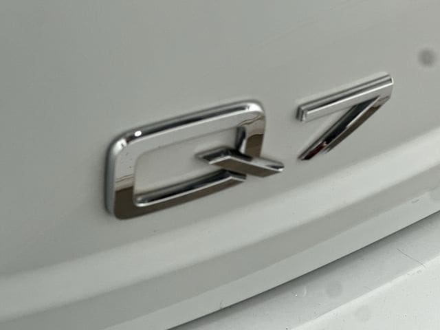 Thumbnail: 2017 Audi Q7 - 31