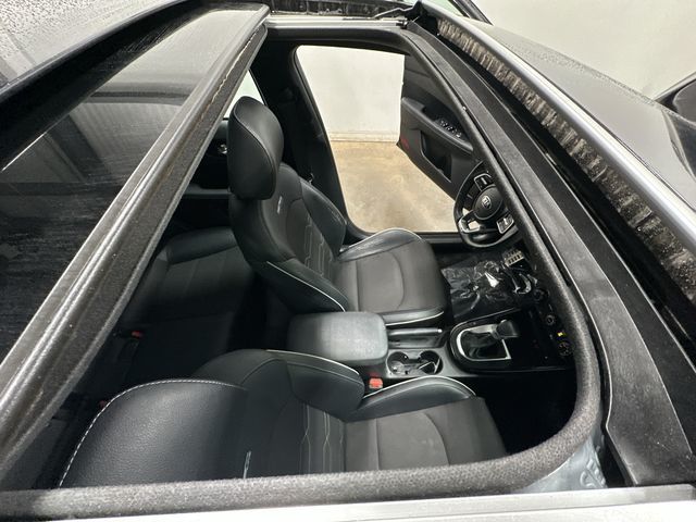 Thumbnail: 2020 Kia Forte - 6