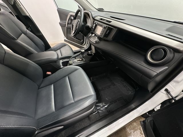 Thumbnail: 2013 Toyota RAV4 - 22