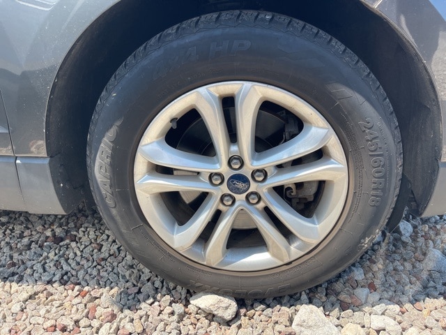 Thumbnail: 2019 Ford Edge - 4