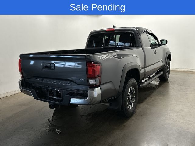 Thumbnail: 2018 Toyota Tacoma - 32