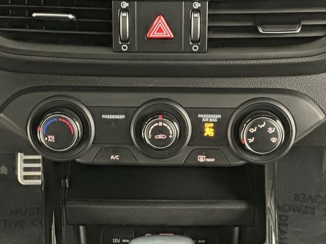 Thumbnail: 2021 Kia Forte - 14