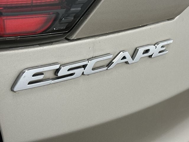 Thumbnail: 2017 Ford Escape - 28