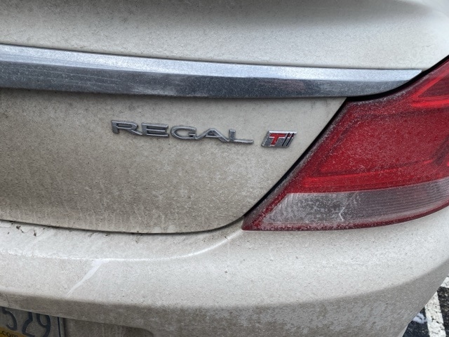 Thumbnail: 2013 Buick Regal - 8