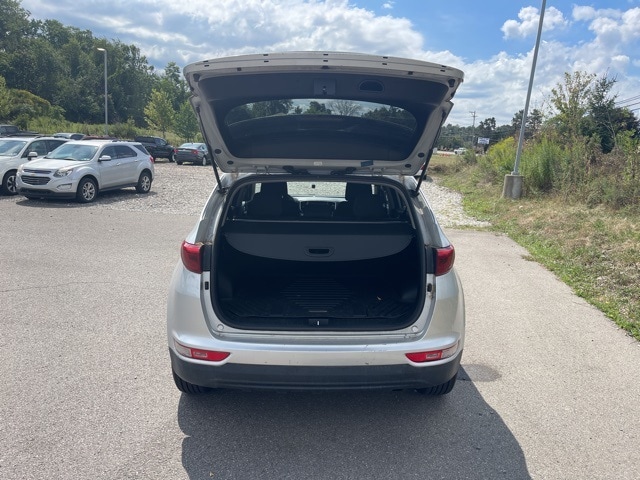Thumbnail: 2019 Kia Sportage - 8