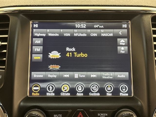 Thumbnail: 2018 Jeep Grand Cherokee - 11