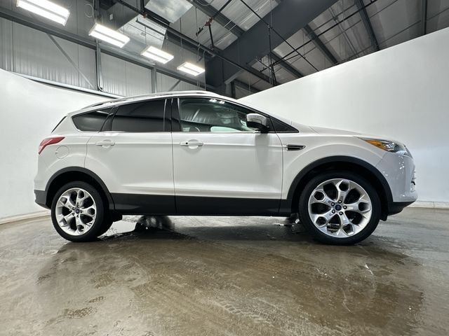 Thumbnail: 2013 Ford Escape - 3