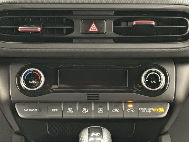 Thumbnail: 2022 Hyundai Kona - 14