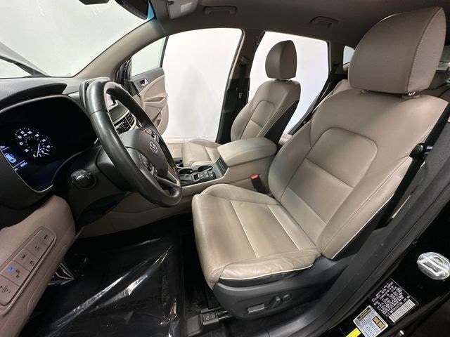 Thumbnail: 2020 Hyundai Tucson - 16