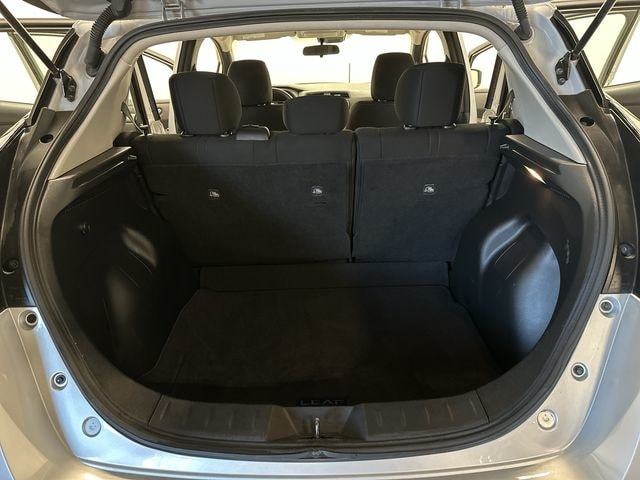 Thumbnail: 2023 Nissan Leaf - 24