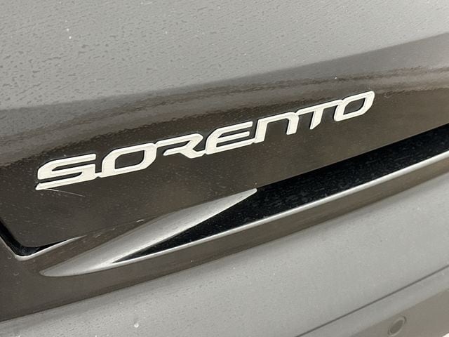 Thumbnail: 2023 Kia Sorento - 30