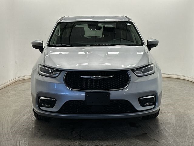 Thumbnail: 2023 Chrysler Pacifica - 33