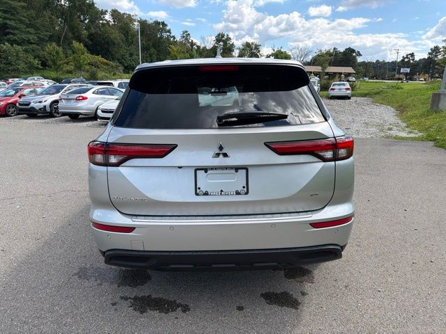 2022 Mitsubishi Outlander SE - Photo 10
