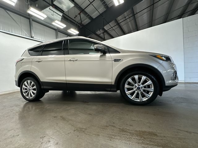 Thumbnail: 2017 Ford Escape - 3