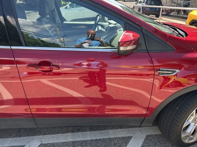Thumbnail: 2019 Ford Escape - 4