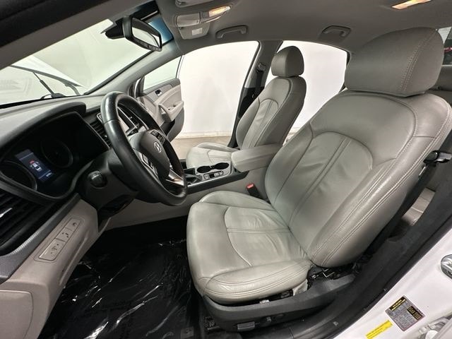 Thumbnail: 2018 Hyundai Sonata - 16