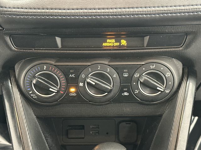 Thumbnail: 2017 Toyota Yaris iA - 14