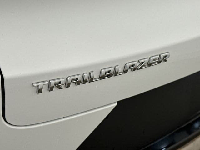 Thumbnail: 2022 Chevrolet TrailBlazer - 27