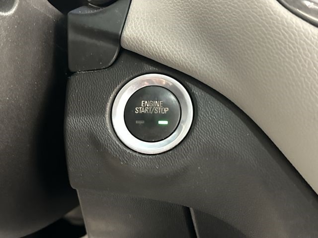 Thumbnail: 2018 Chevrolet Equinox - 10