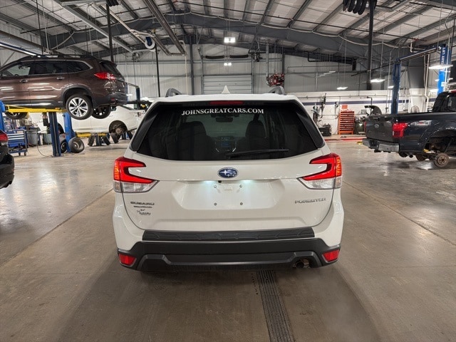 Thumbnail: 2020 Subaru Forester - 10