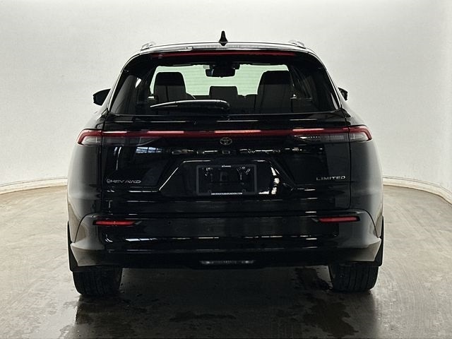 Thumbnail: 2025 Toyota Crown Signia - 4