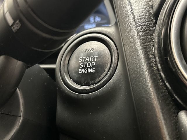 Thumbnail: 2017 Toyota Yaris iA - 10