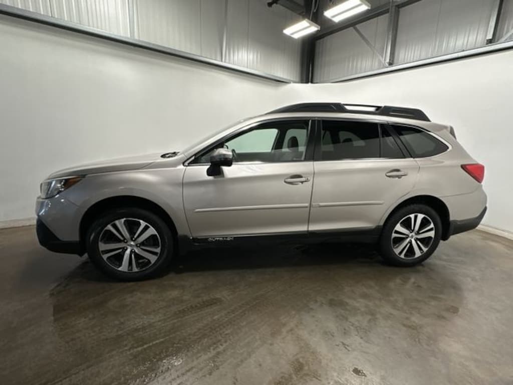 Used 2019 Subaru Outback Limited SUV