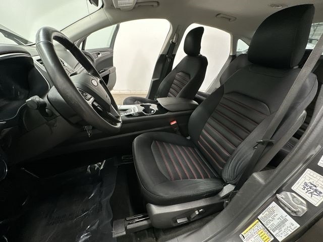 Thumbnail: 2014 Ford Fusion - 13