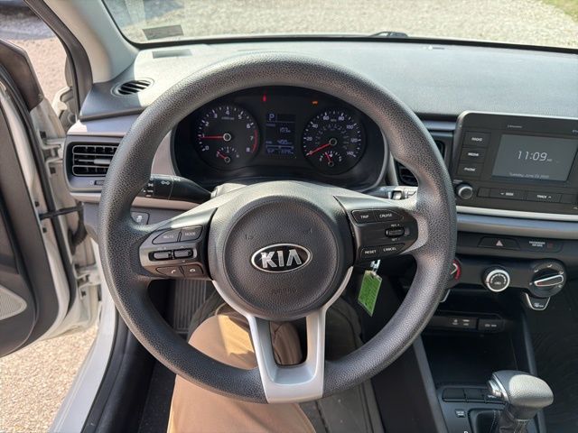 Thumbnail: 2018 Kia Rio - 19
