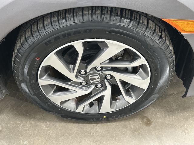 Thumbnail: 2017 Honda Civic - 5