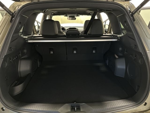 Thumbnail: 2025 Subaru Forester - 24