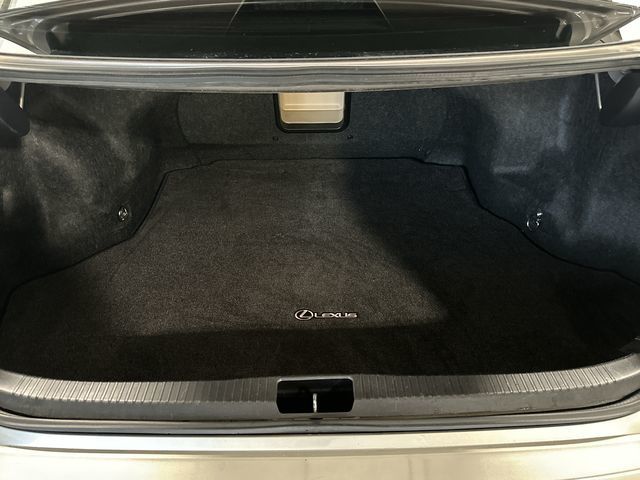 Thumbnail: 2017 Lexus ES - 27