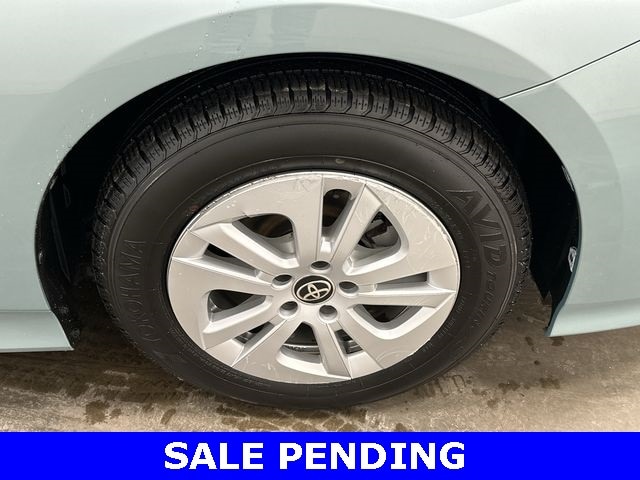 Thumbnail: 2016 Toyota Prius - 5