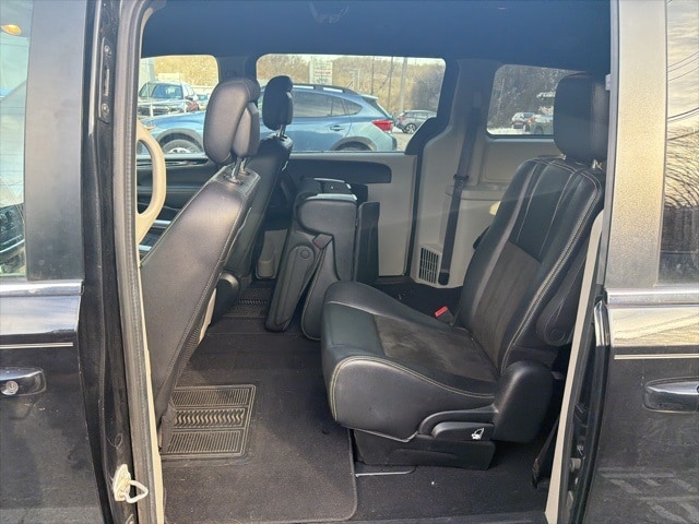 Thumbnail: 2020 Dodge Grand Caravan - 10