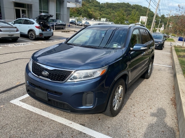Thumbnail: 2015 Kia Sorento - 1