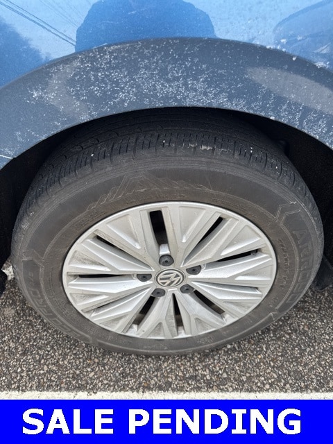 Thumbnail: 2019 Volkswagen Jetta - 11