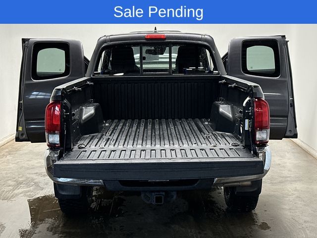 Thumbnail: 2018 Toyota Tacoma - 25