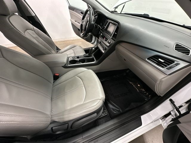 Thumbnail: 2018 Hyundai Sonata - 20