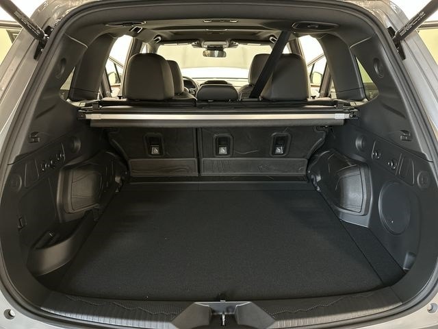 Thumbnail: 2025 Subaru Forester - 24