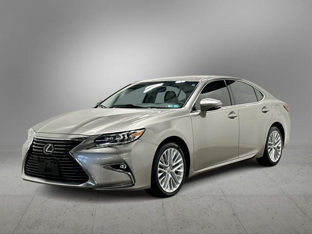 Thumbnail: 2017 Lexus ES - 1