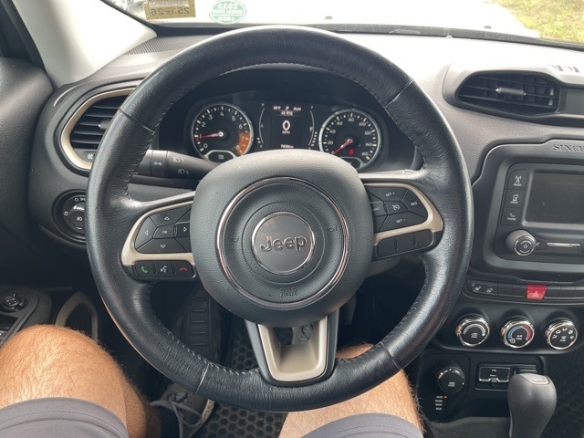 Thumbnail: 2016 Jeep Renegade - 13