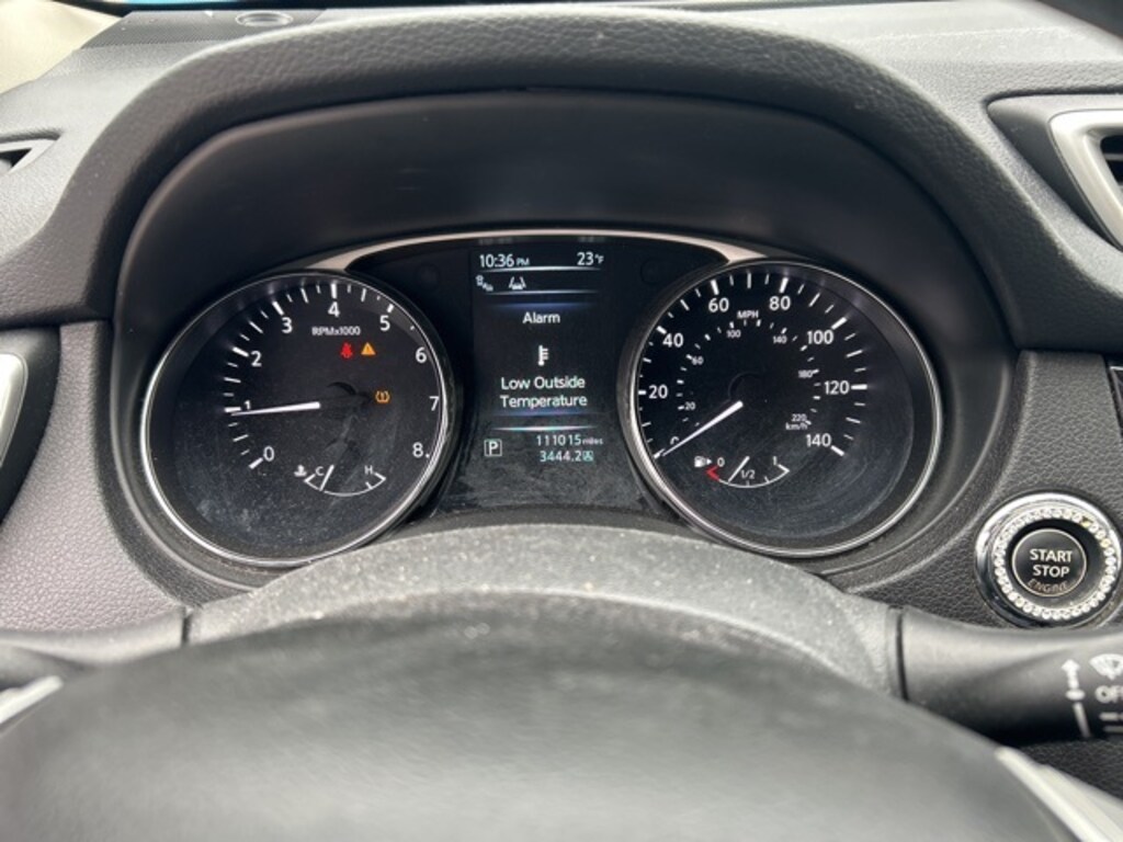 Used 2015 Nissan Rogue SV SUV