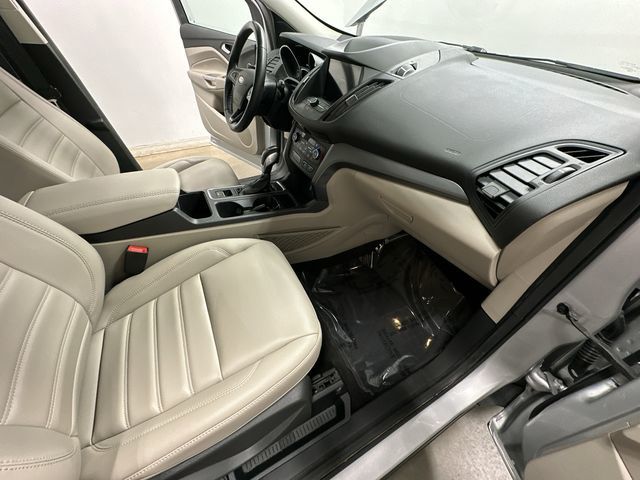 Thumbnail: 2019 Ford Escape - 20