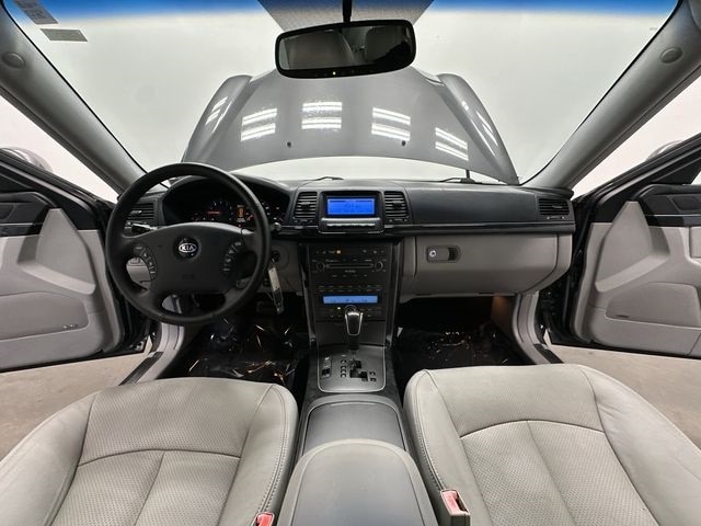 Thumbnail: 2009 Kia Amanti - 17