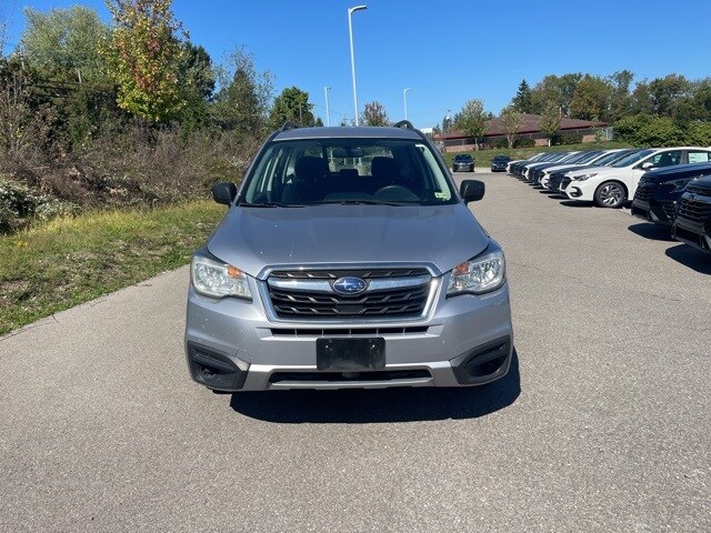2017 Subaru Forester Base photo 2