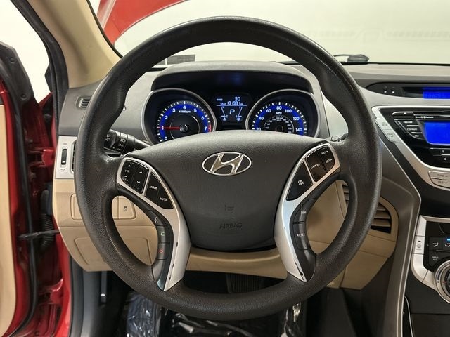Thumbnail: 2012 Hyundai Elantra - 7