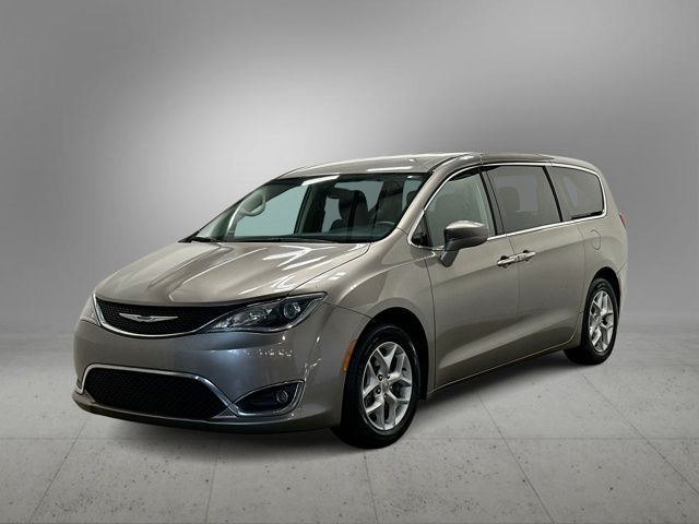 2018 Chrysler Pacifica Touring Plus -
                  Moon Township, PA
